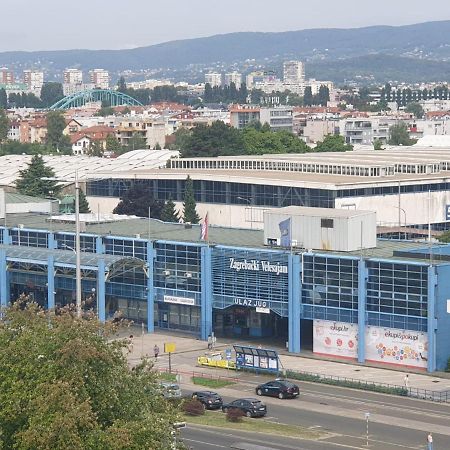 Апартаменти Apartman Lana ,Froudeova Ulica 3 Nasuprot Zg Velesajma Загреб Екстер'єр фото