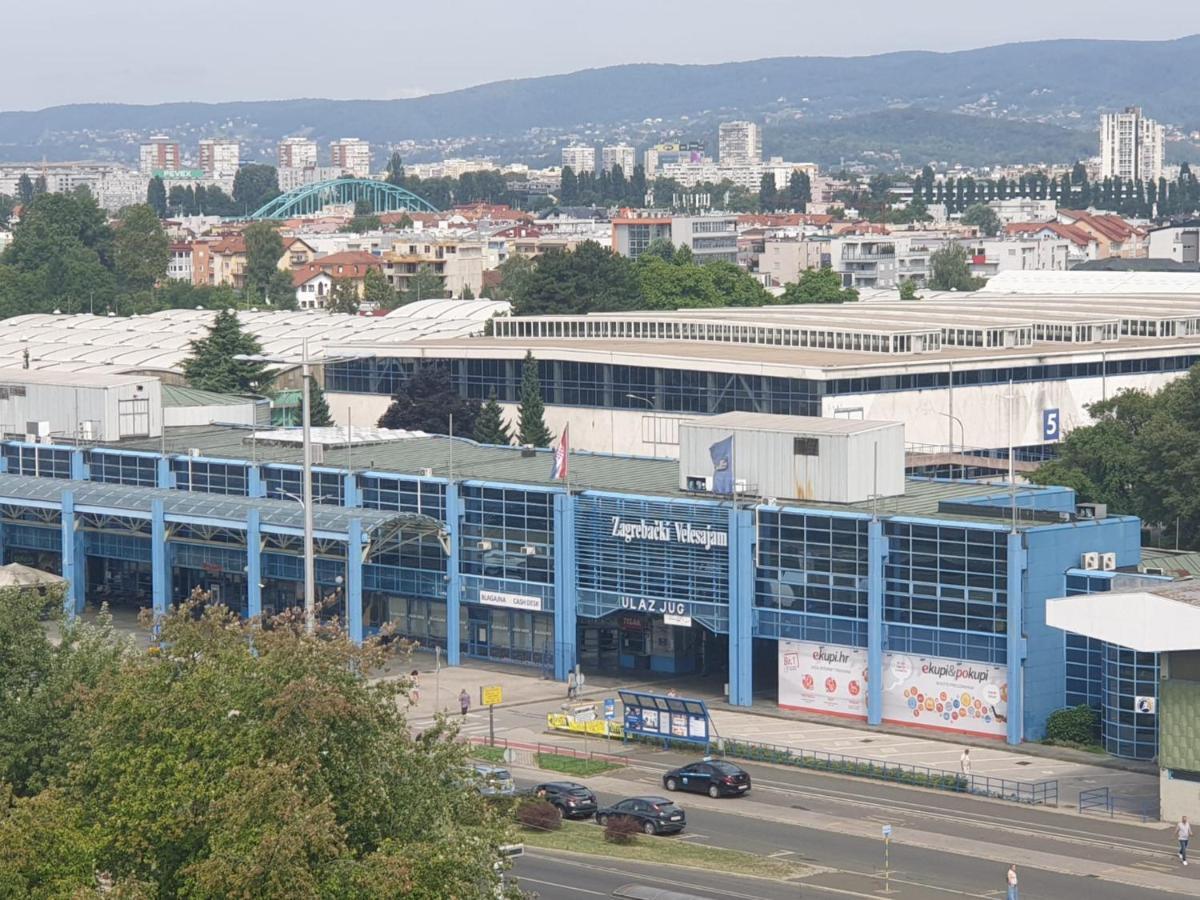 Апартаменти Apartman Lana ,Froudeova Ulica 3 Nasuprot Zg Velesajma Загреб Екстер'єр фото