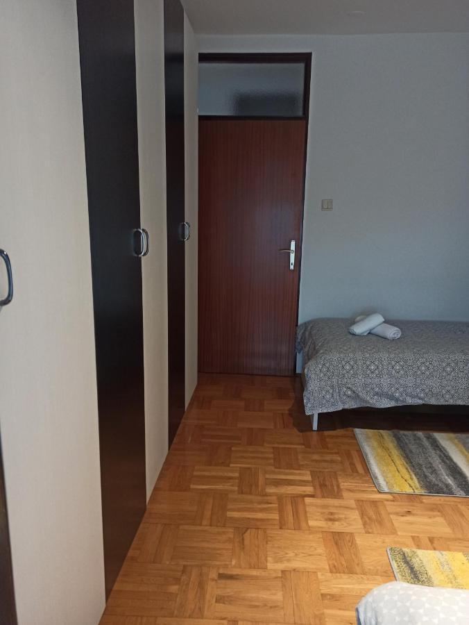 Апартаменти Apartman Lana ,Froudeova Ulica 3 Nasuprot Zg Velesajma Загреб Екстер'єр фото